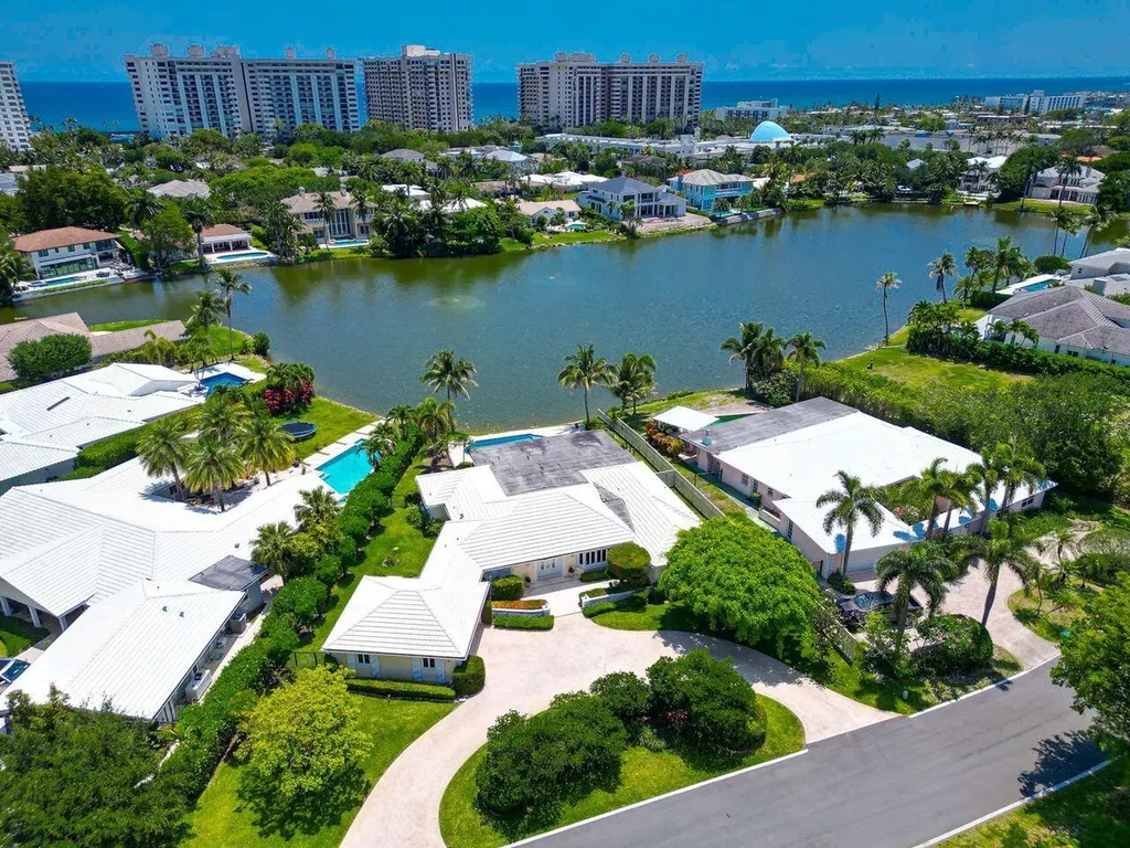 57 Cayuga Road Sea Ranch Lakes FL 33308