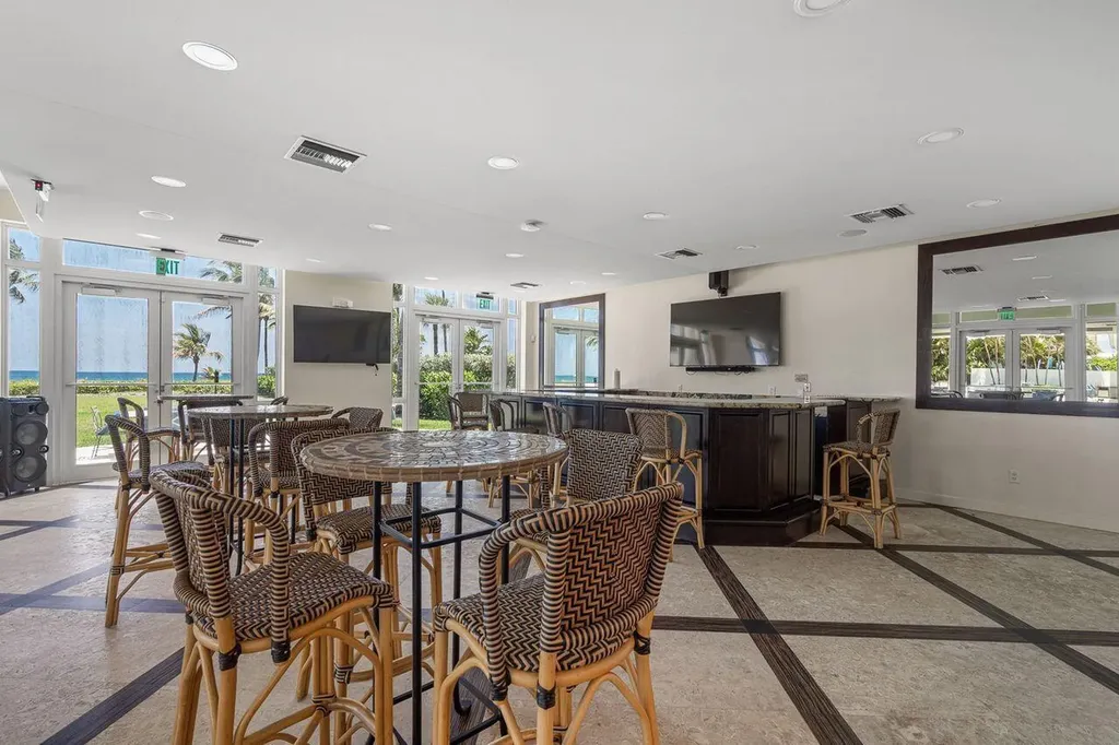 57 Cayuga Road Sea Ranch Lakes FL 33308