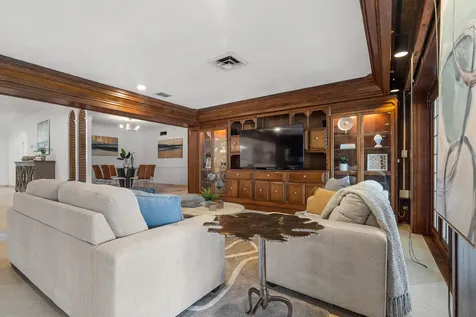 57 Cayuga Road Sea Ranch Lakes FL 33308