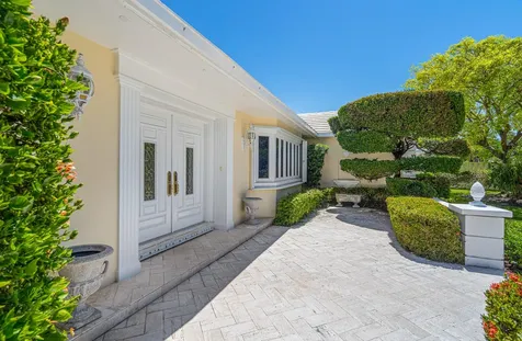 57 Cayuga Road Sea Ranch Lakes FL 33308