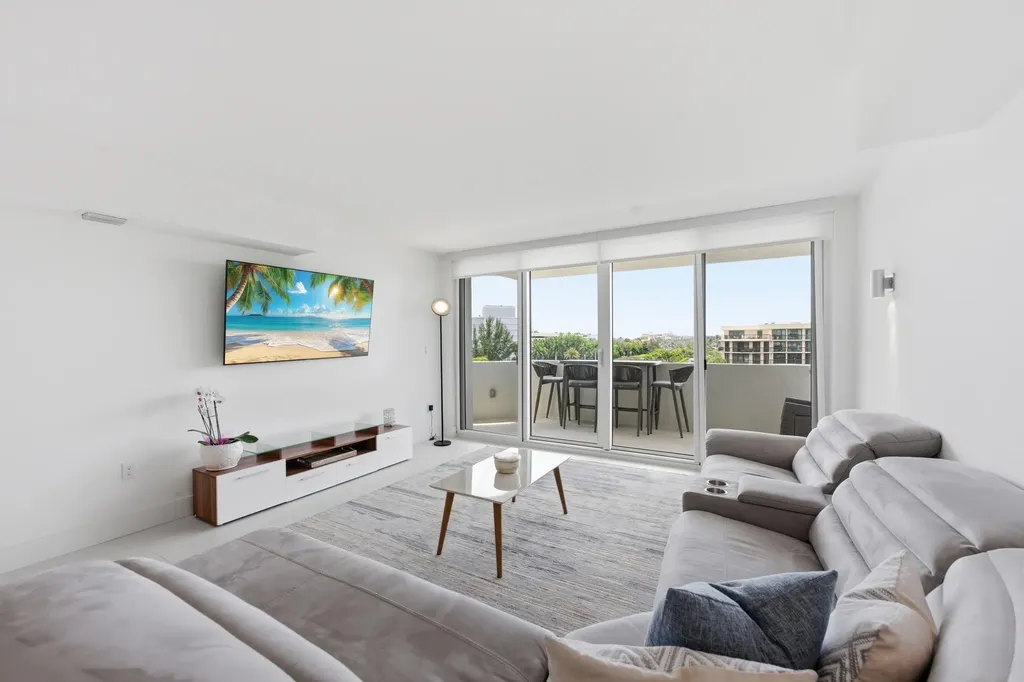 2773 S Ocean Boulevard Palm Beach FL 33480