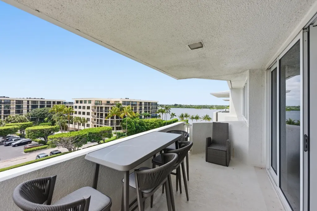 2773 S Ocean Boulevard Palm Beach FL 33480