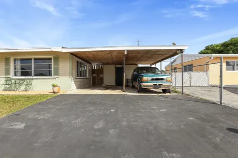 9412 Bellewood Street Palm Beach Gardens FL 33410