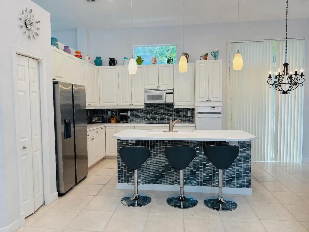 4285 NW 62nd Road Boca Raton FL 33496