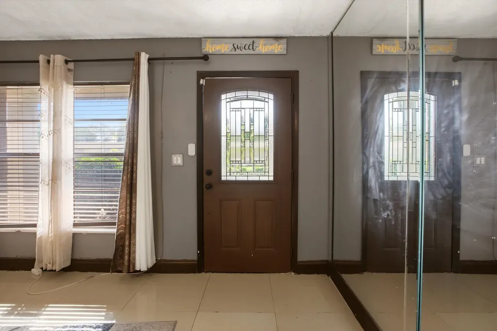 4241 NE 1st Terrace Pompano Beach FL 33064