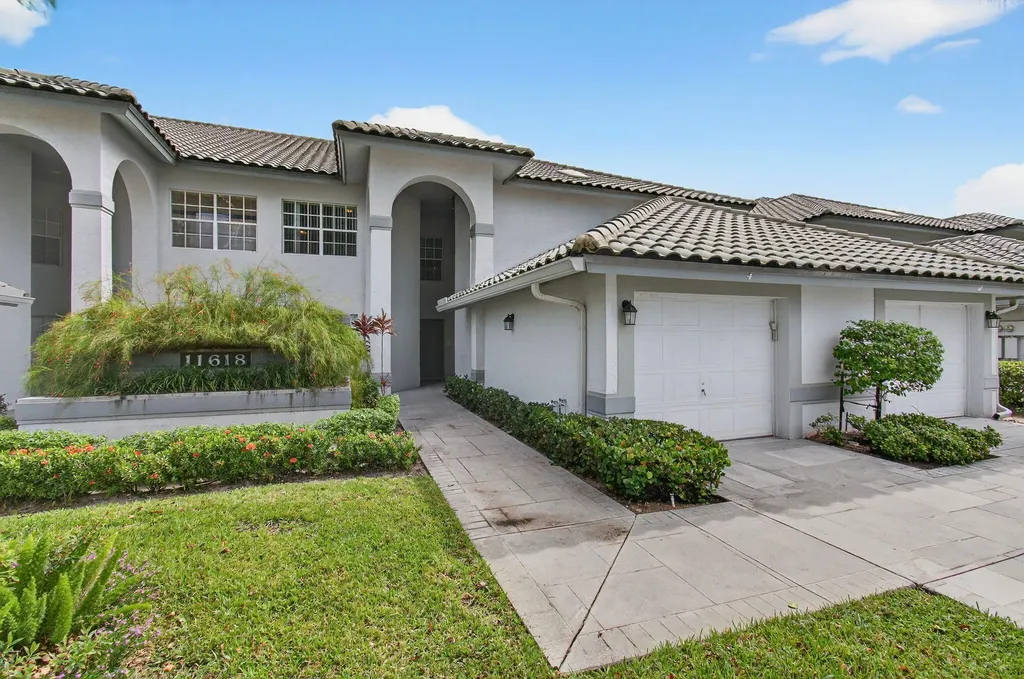 11675 Briarwood Circle Boynton Beach FL 33437