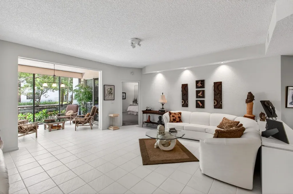 11675 Briarwood Circle Boynton Beach FL 33437