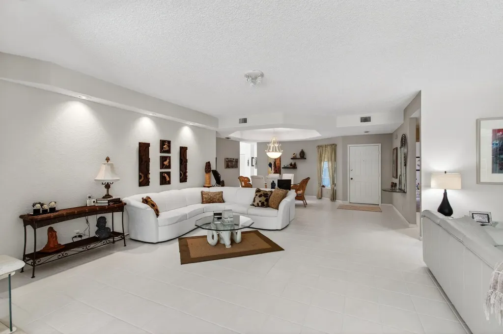 11675 Briarwood Circle Boynton Beach FL 33437