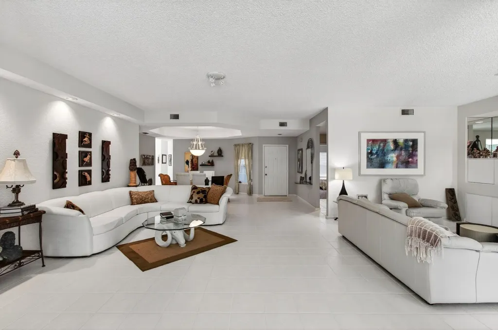 11675 Briarwood Circle Boynton Beach FL 33437