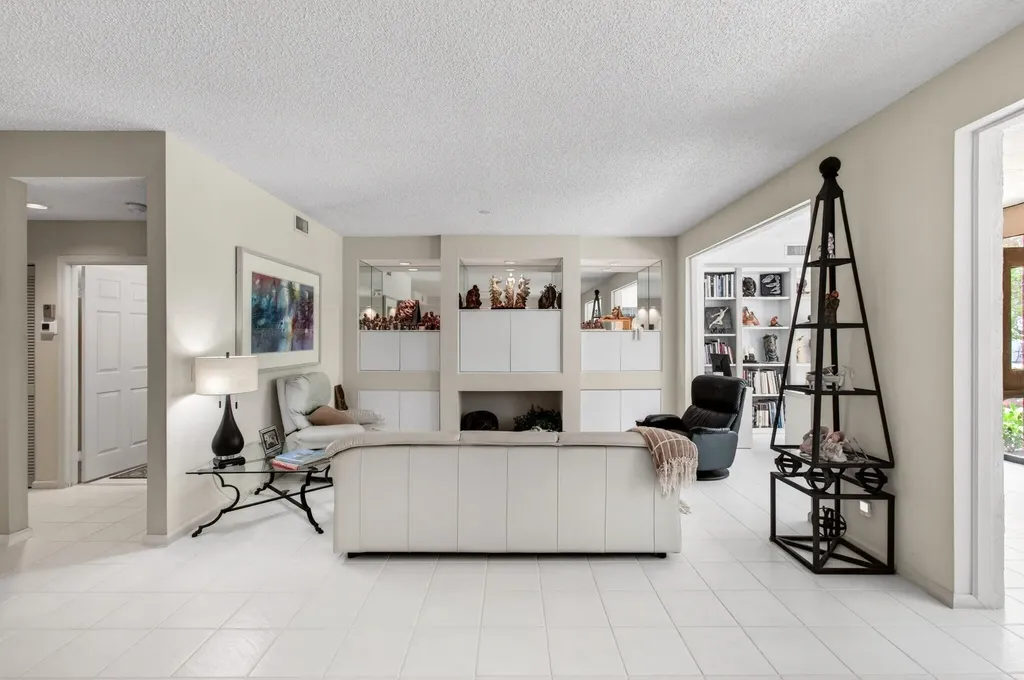 11675 Briarwood Circle Boynton Beach FL 33437