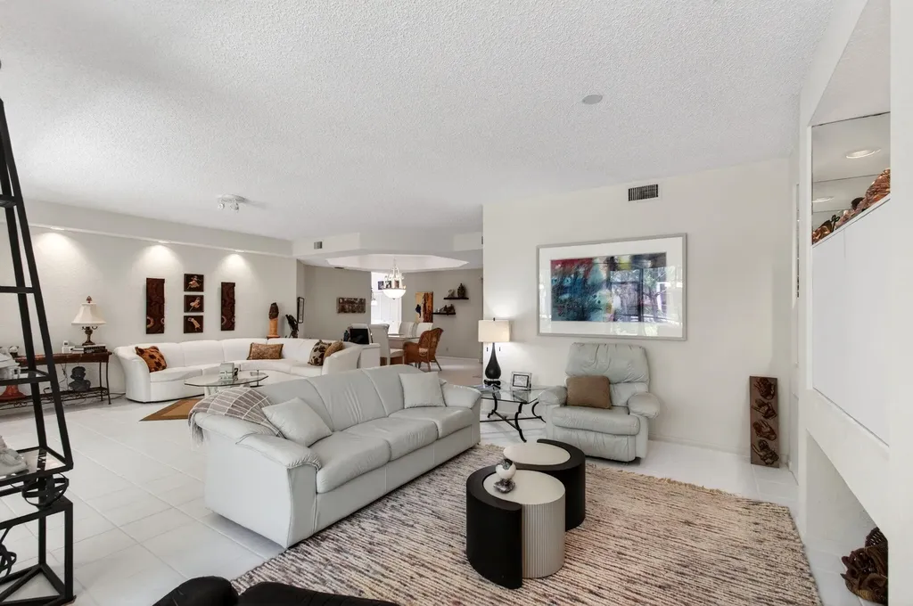 11675 Briarwood Circle Boynton Beach FL 33437