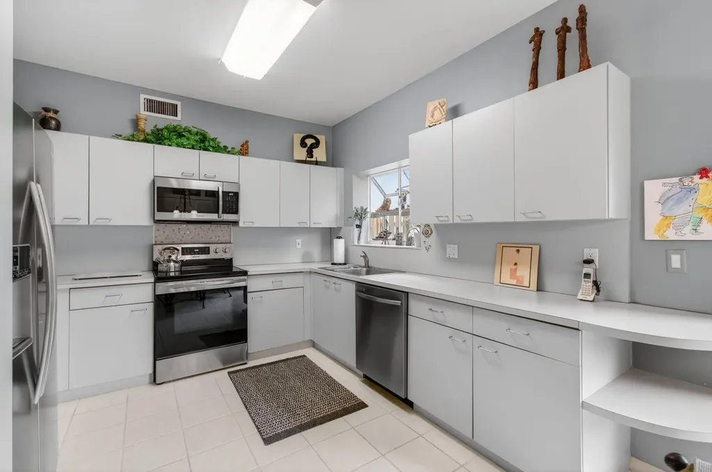 11675 Briarwood Circle Boynton Beach FL 33437