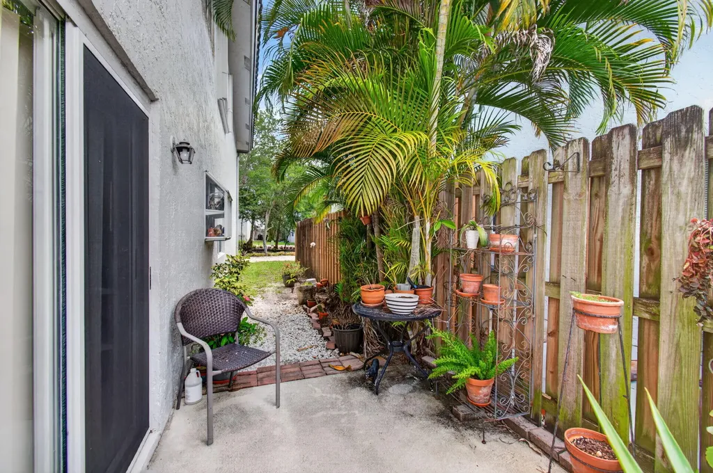 11675 Briarwood Circle Boynton Beach FL 33437