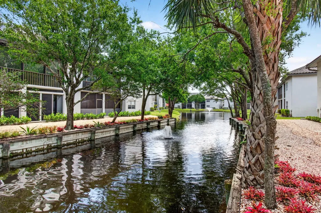 11675 Briarwood Circle Boynton Beach FL 33437
