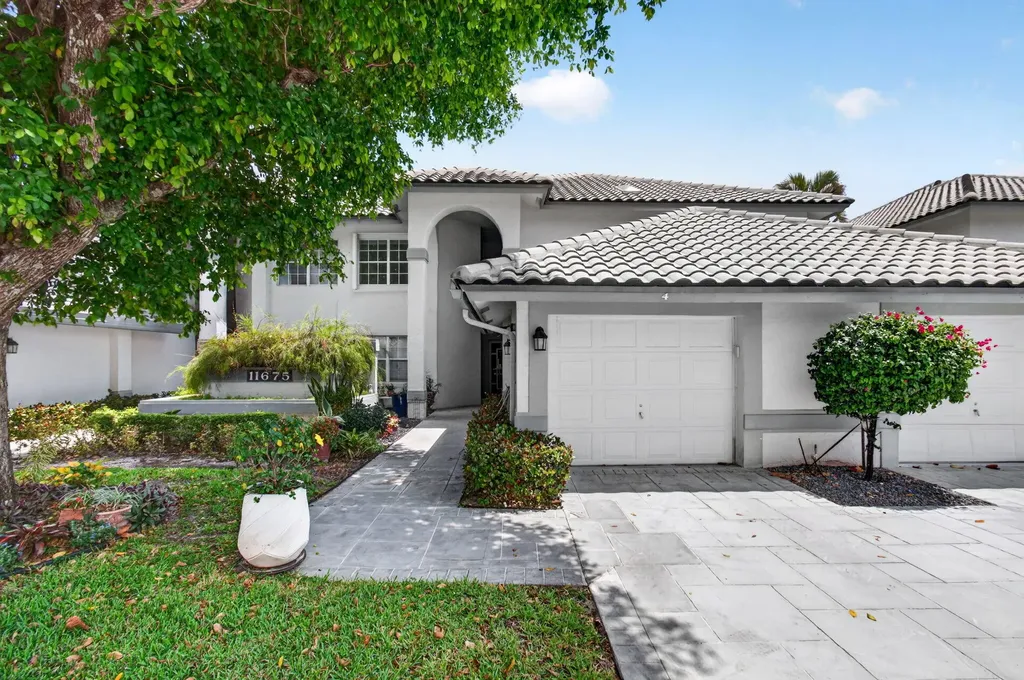 11675 Briarwood Circle Boynton Beach FL 33437