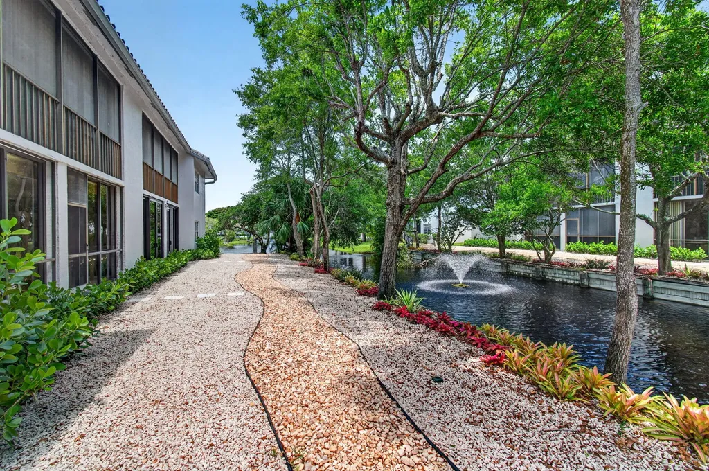 11675 Briarwood Circle Boynton Beach FL 33437