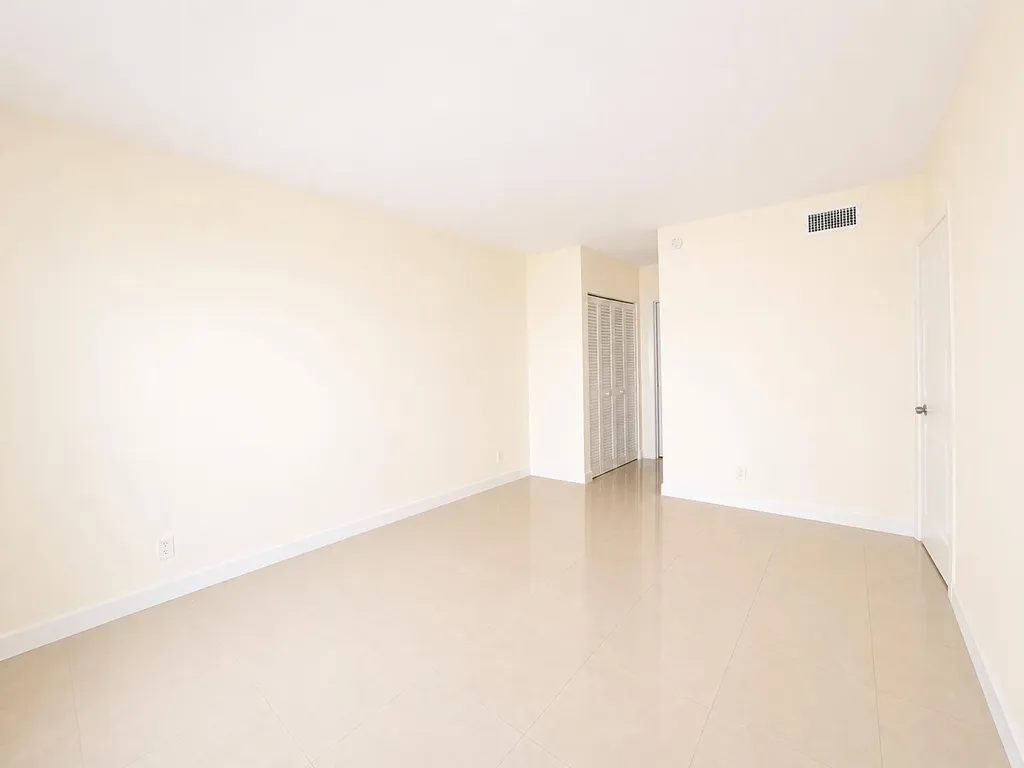 251 SE 6th Avenue Pompano Beach FL 33060