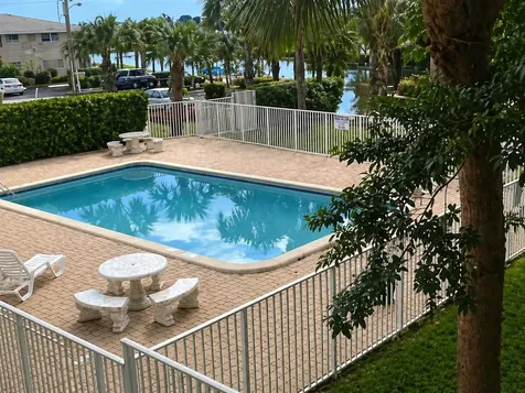251 SE 6th Avenue Pompano Beach FL 33060
