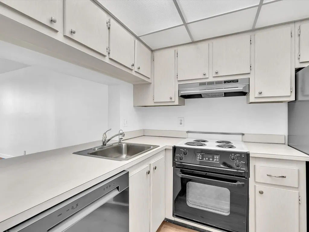 9470 Poinciana Place Davie FL 33324