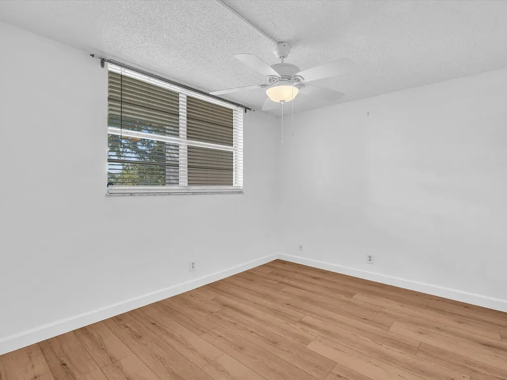 9470 Poinciana Place Davie FL 33324