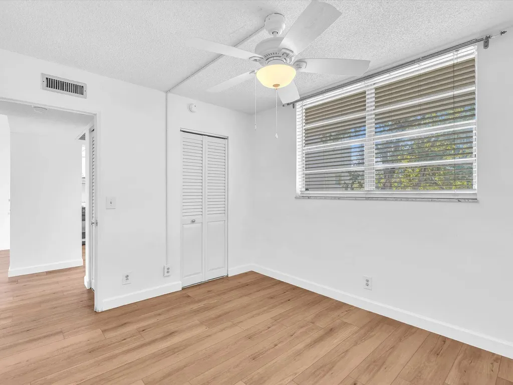 9470 Poinciana Place Davie FL 33324