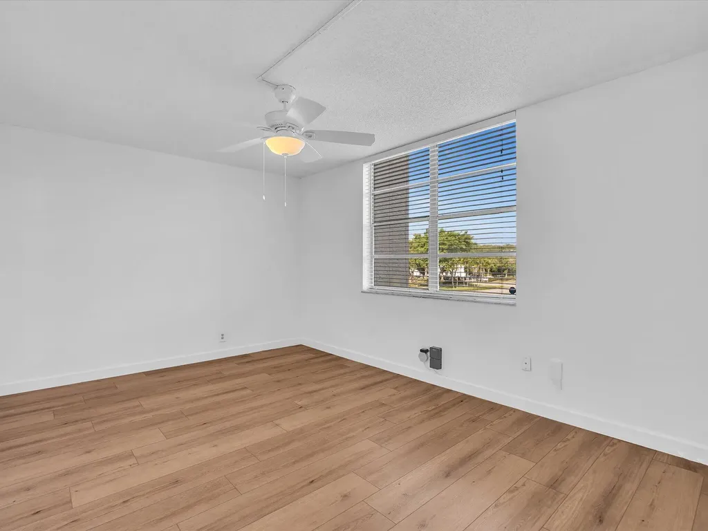 9470 Poinciana Place Davie FL 33324