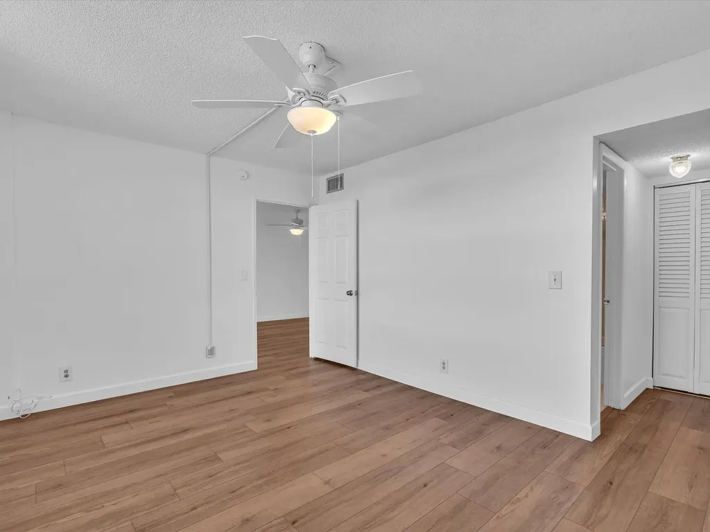 9470 Poinciana Place Davie FL 33324