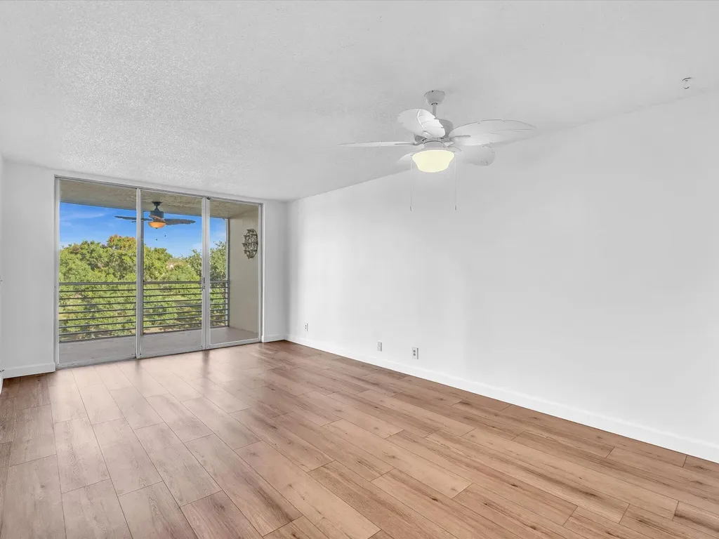 9470 Poinciana Place Davie FL 33324