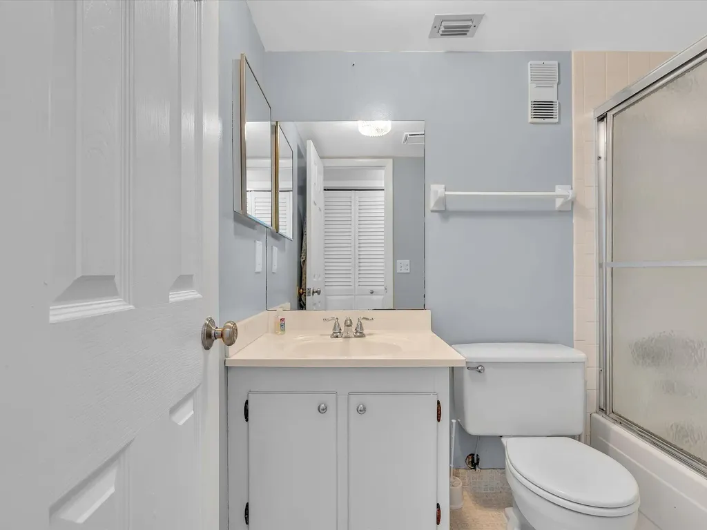 9470 Poinciana Place Davie FL 33324
