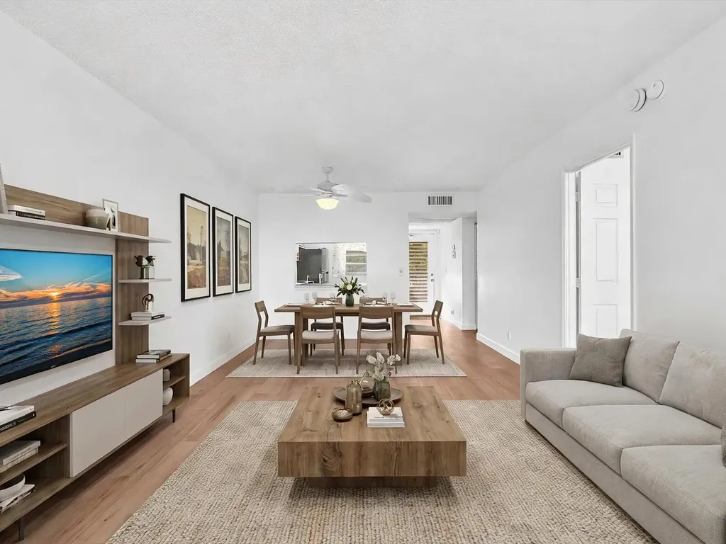 9470 Poinciana Place Davie FL 33324