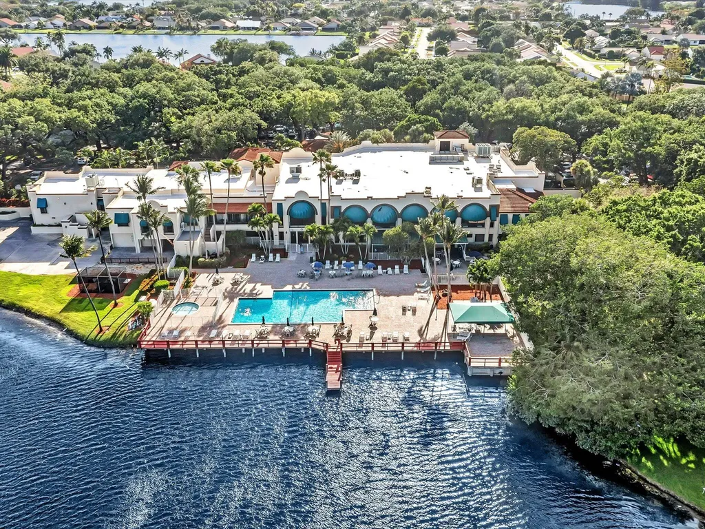 9470 Poinciana Place Davie FL 33324