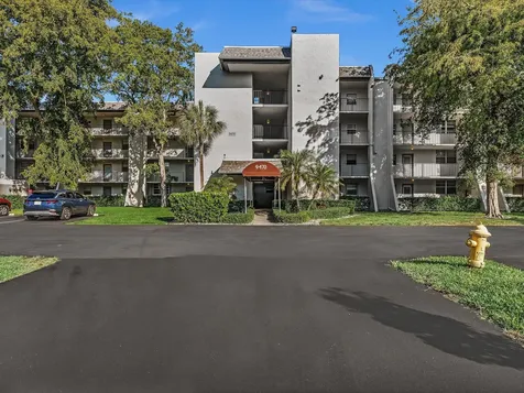 9470 Poinciana Place Davie FL 33324