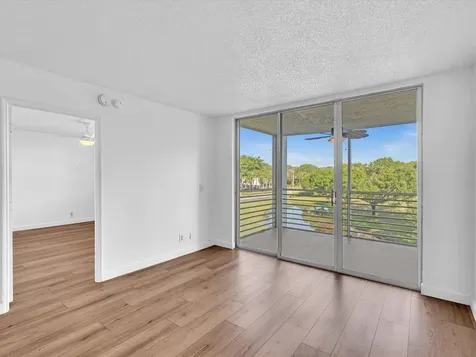 9470 Poinciana Place Davie FL 33324