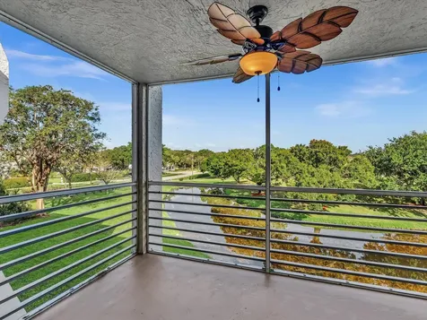 9470 Poinciana Place Davie FL 33324