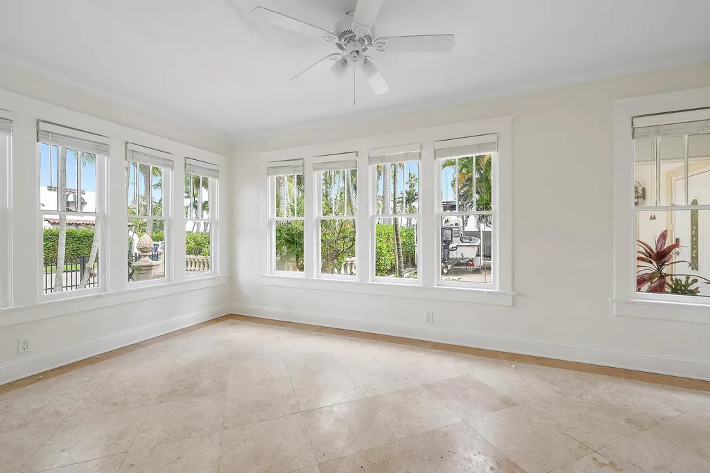 228 9th Street West Palm Beach FL 33401