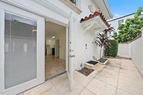 228 9th Street West Palm Beach FL 33401
