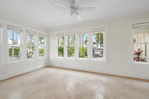 228 9th Street West Palm Beach FL 33401