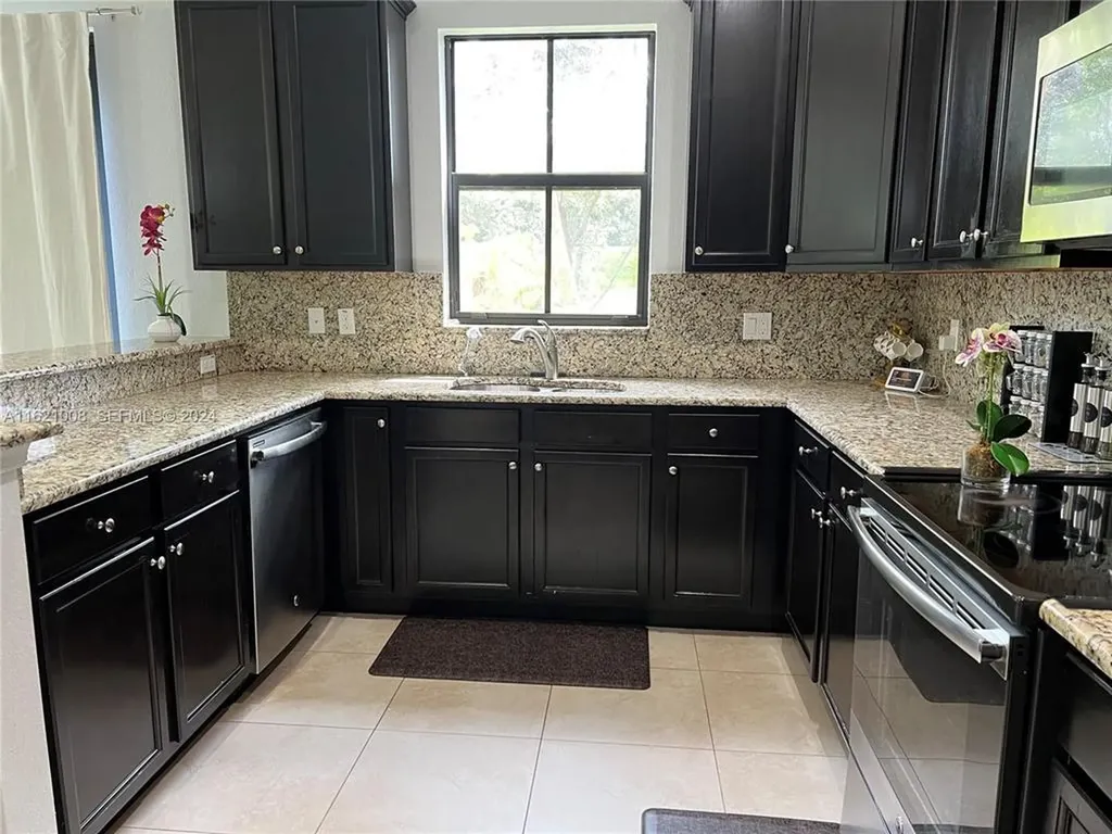 9628 Town Parc Circle S Parkland FL 33076