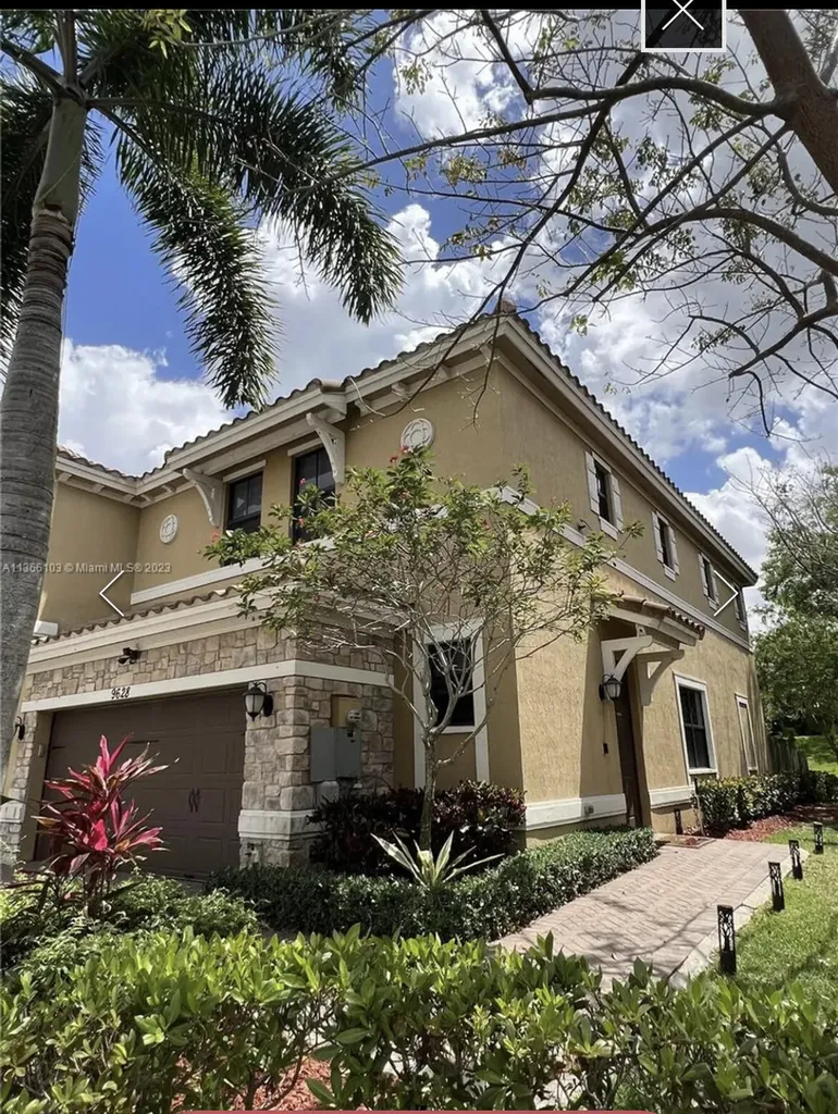 9628 Town Parc Circle S Parkland FL 33076