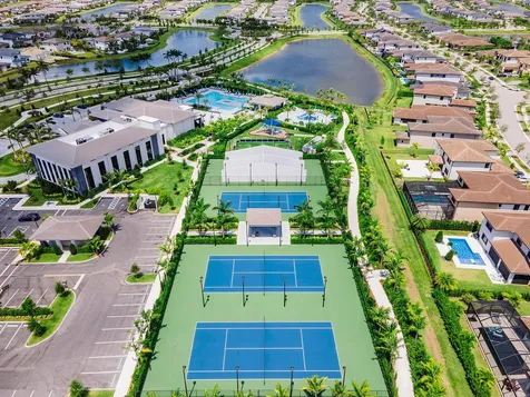 9628 Town Parc Circle S Parkland FL 33076
