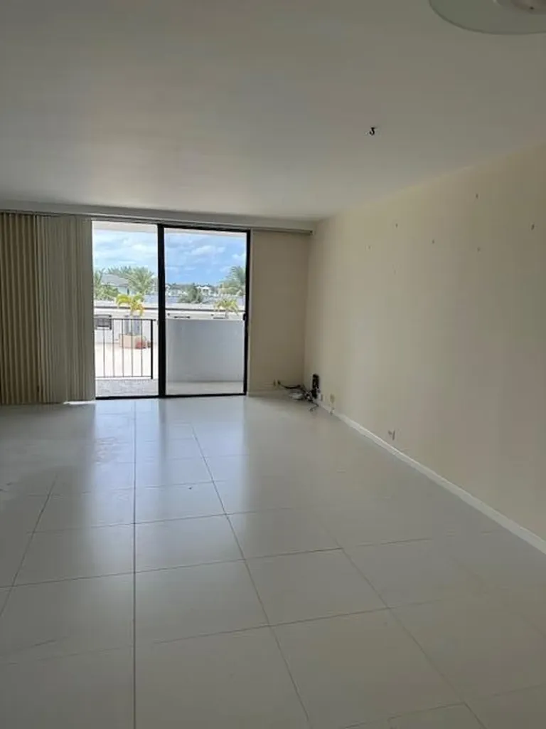 1208 Marine Way North Palm Beach FL 33408