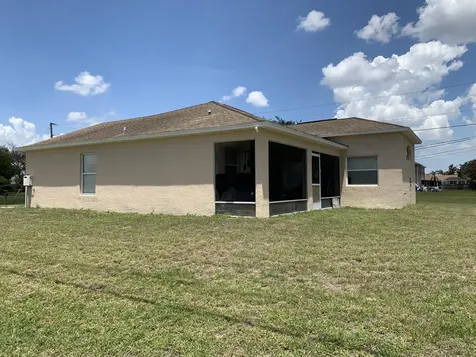 892 SW Duncan Terrace Port St Lucie FL 34953