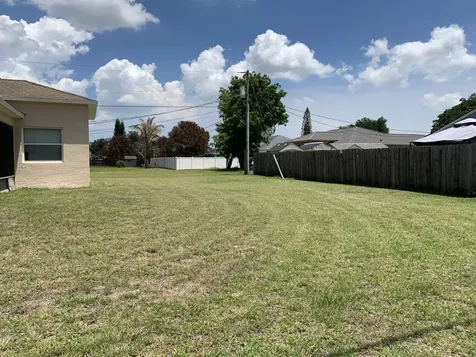 892 SW Duncan Terrace Port St Lucie FL 34953