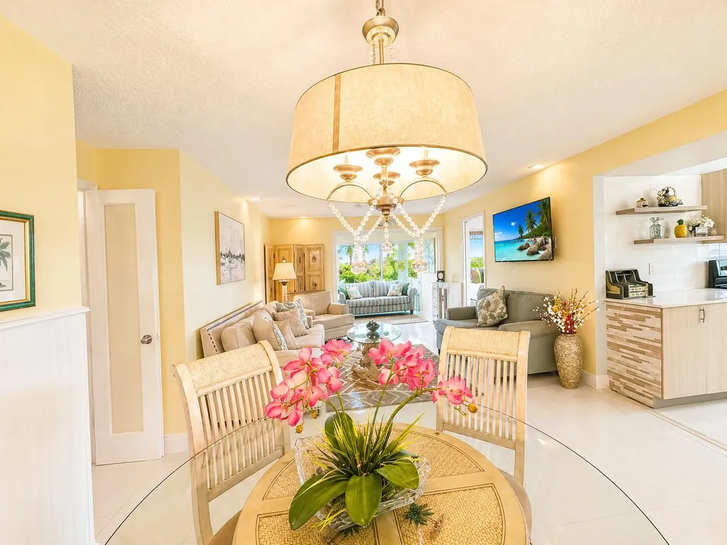 12 Colonial Club Drive Boynton Beach FL 33435