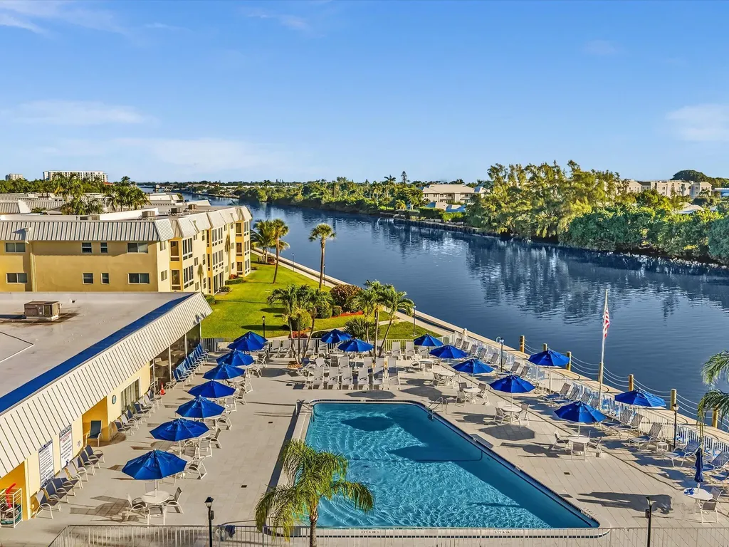 12 Colonial Club Drive Boynton Beach FL 33435