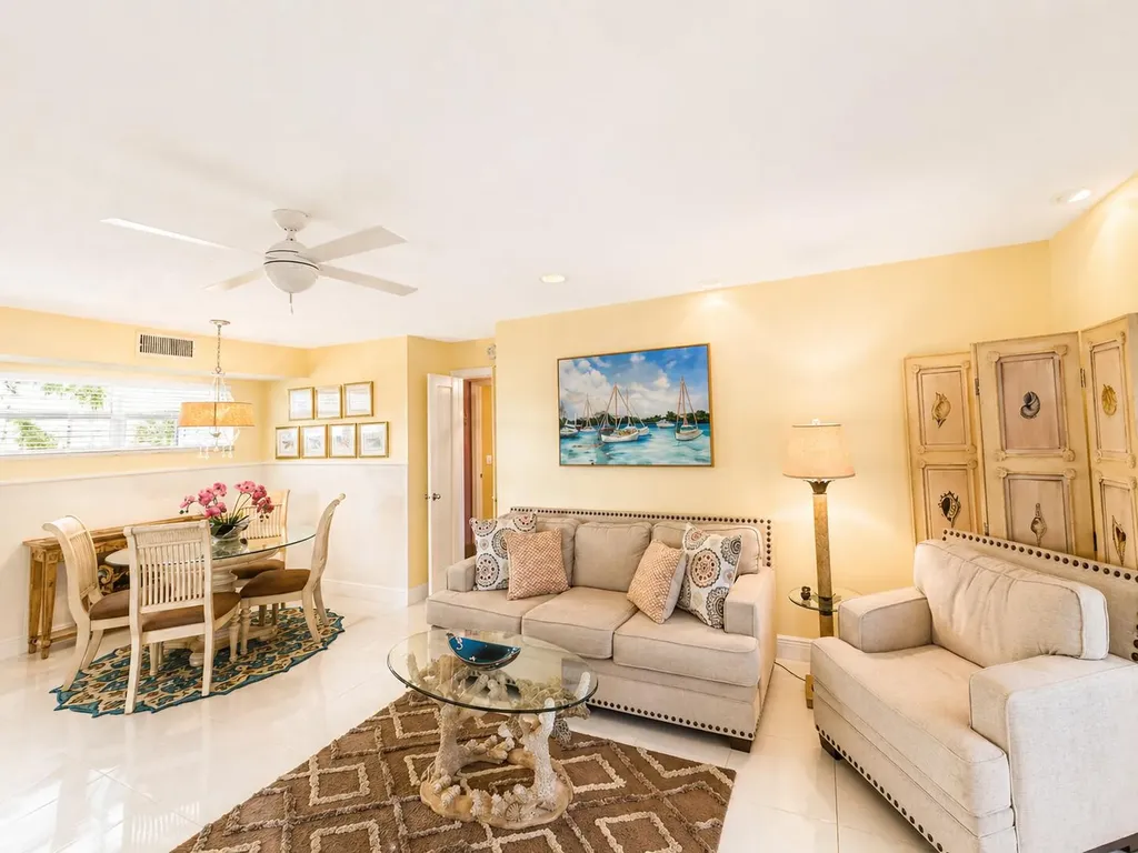 12 Colonial Club Drive Boynton Beach FL 33435