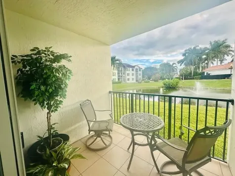 402 Villa Circle Boynton Beach FL 33435