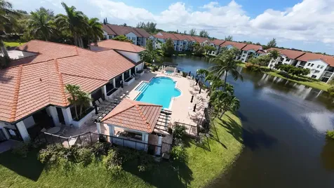 402 Villa Circle Boynton Beach FL 33435