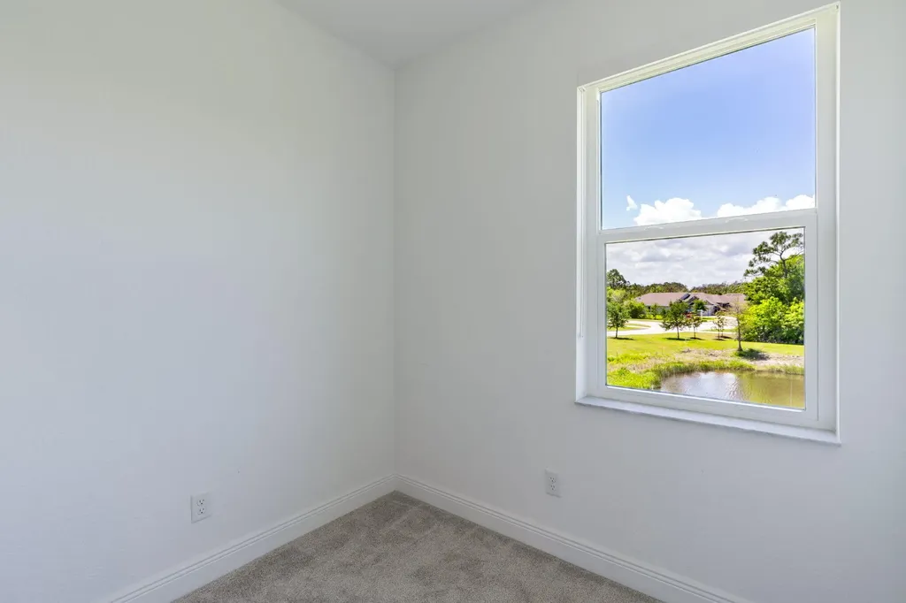 696 NE Waters Edge Lane Port St Lucie FL 34983