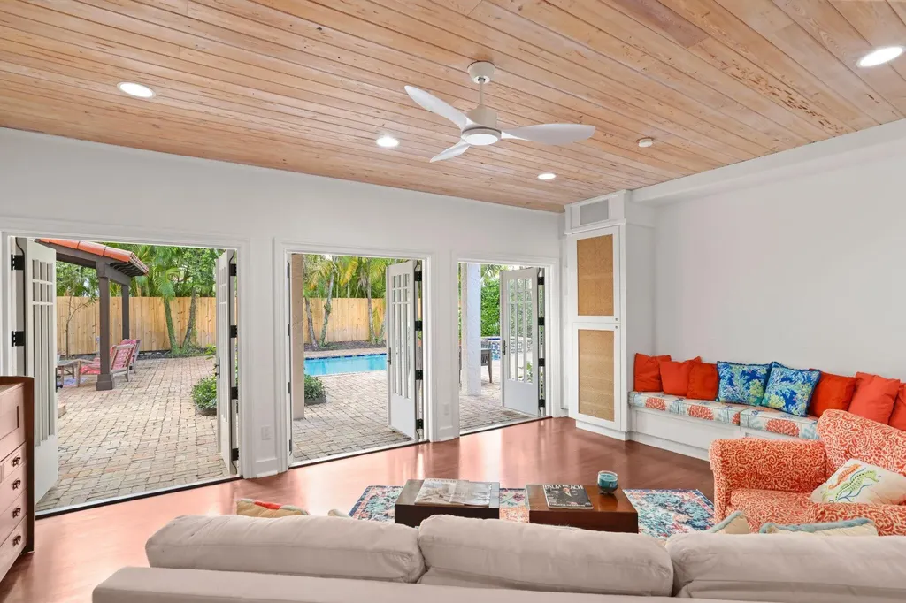 429 30th Street West Palm Beach FL 33407